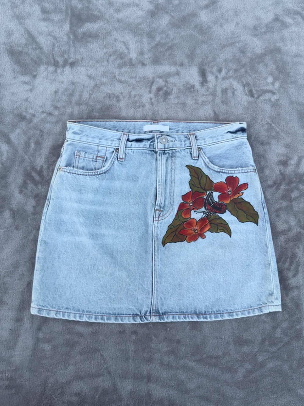 7 For All Mankind Light Wash Denim Mini Skirt with Art Hand Painted in red